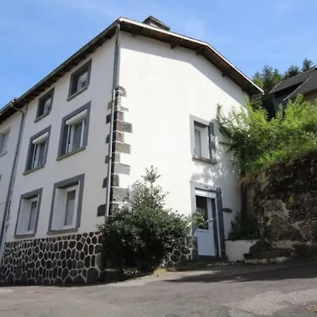 Maison 6-9 Pers Pour Et Cure Thermale Holiday home *