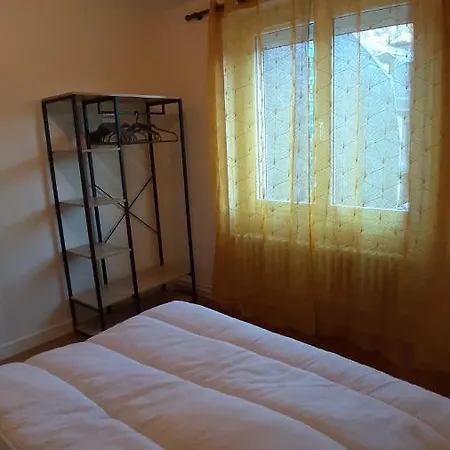 Holiday home Maison 6-9 Pers Pour Et Cure Thermale